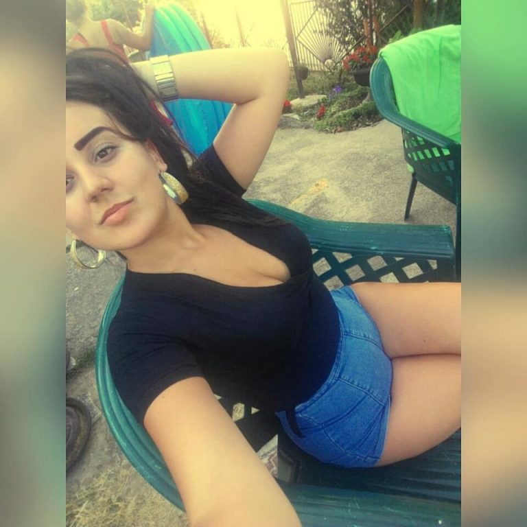 Yaşında ve Esmer Ümraniye Küçük Escort Hikaye